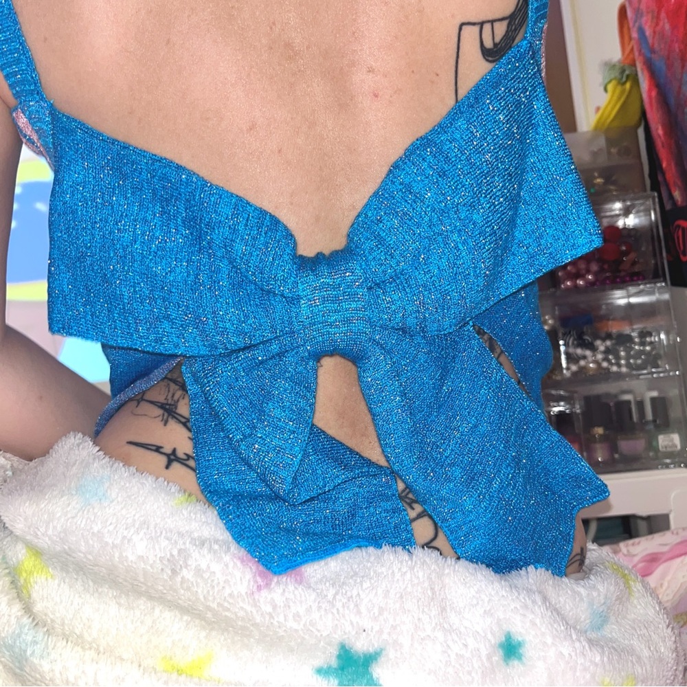 Super cute sparkly blue bow top
